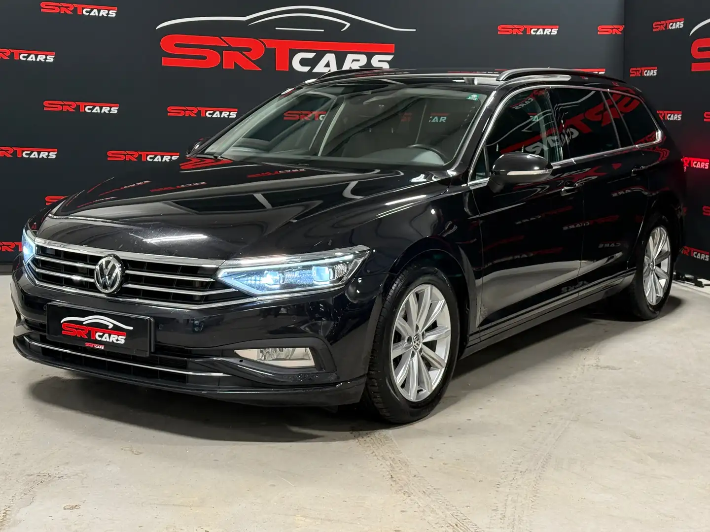 Volkswagen Passat Variant Business 2.0 TDI DSG Aut. Kombi *ACC*Navi*Facelift Schwarz - 1