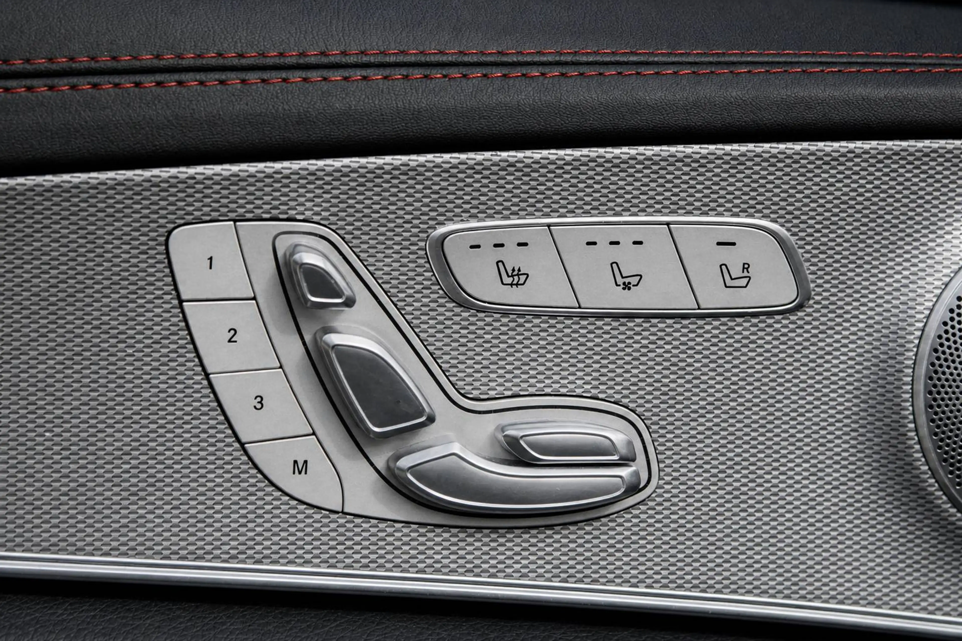 Mercedes-Benz E 43 AMG - 4-Matic - Full Option - 2 Owners — photo 14