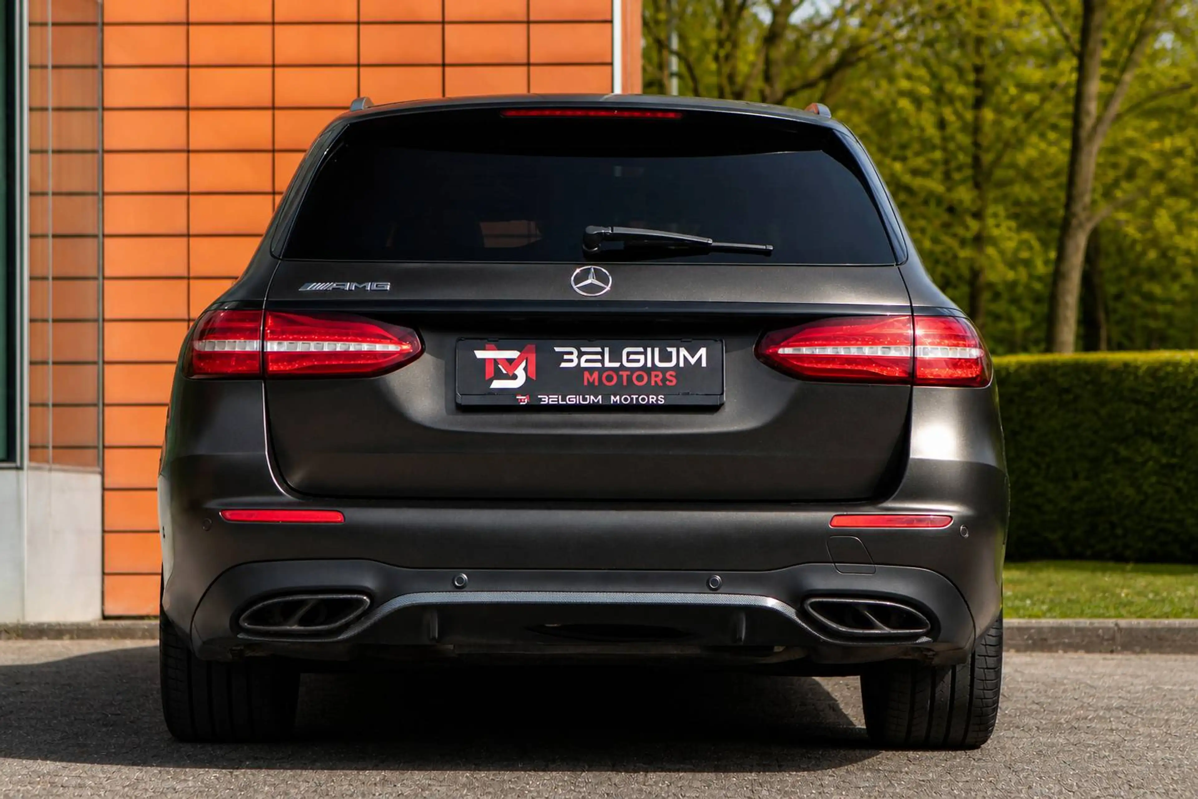 Mercedes-Benz E 43 AMG - 4-Matic - Full Option - 2 Owners — photo 4