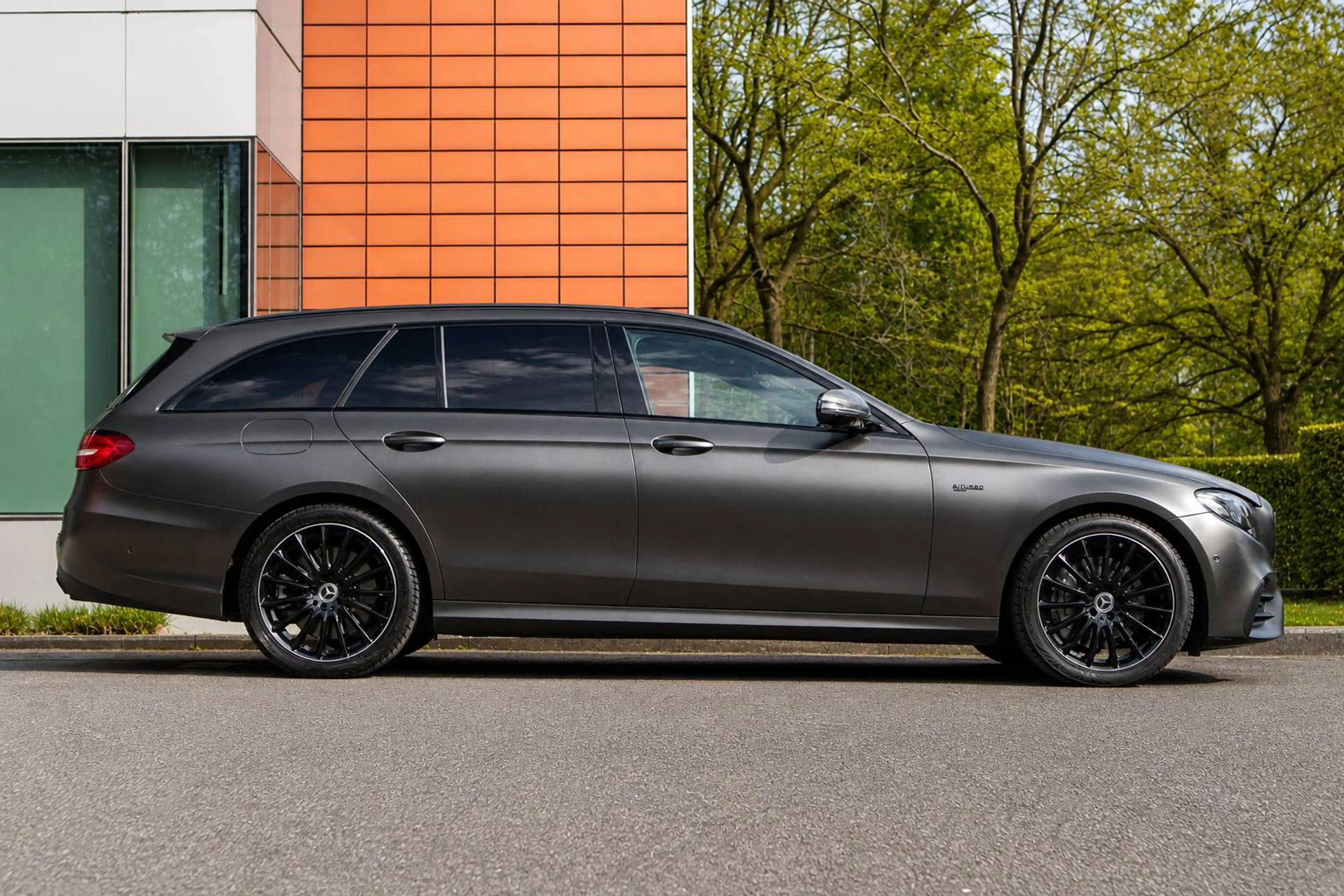 Mercedes-Benz E 43 AMG - 4-Matic - Full Option - 2 Owners — photo 5