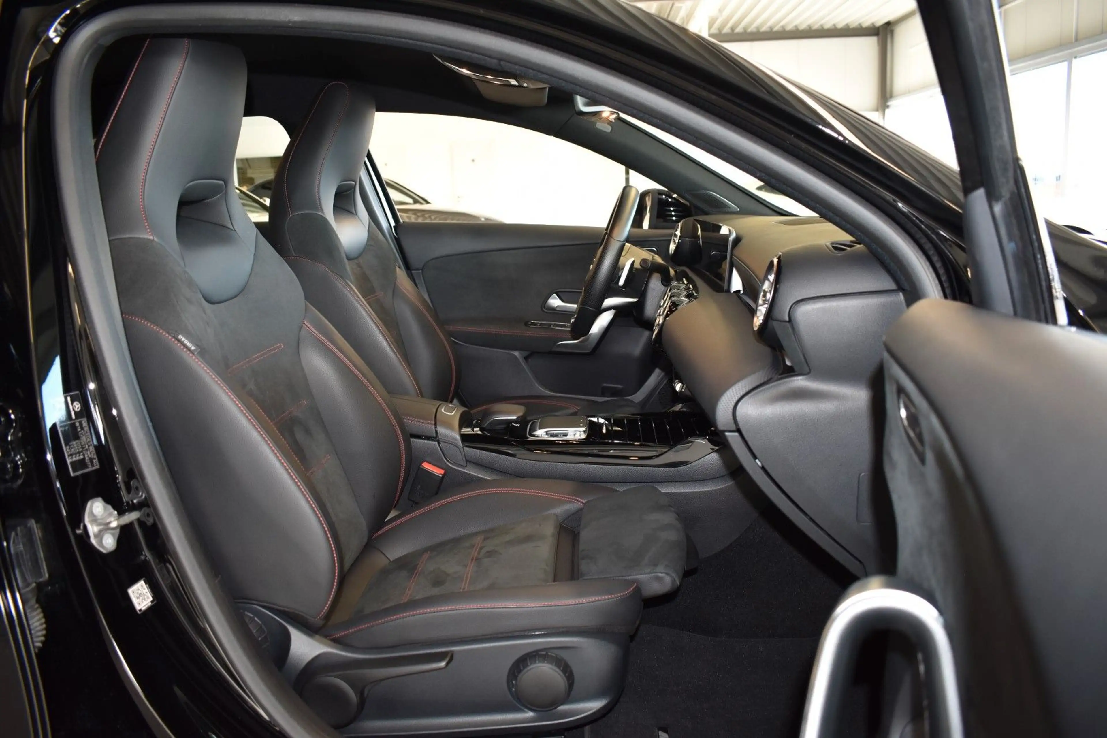 Mercedes-Benz A 35 AMG A35 AMG 4Matic/AMBI/CAM/MULTIBEAM/ — photo 13