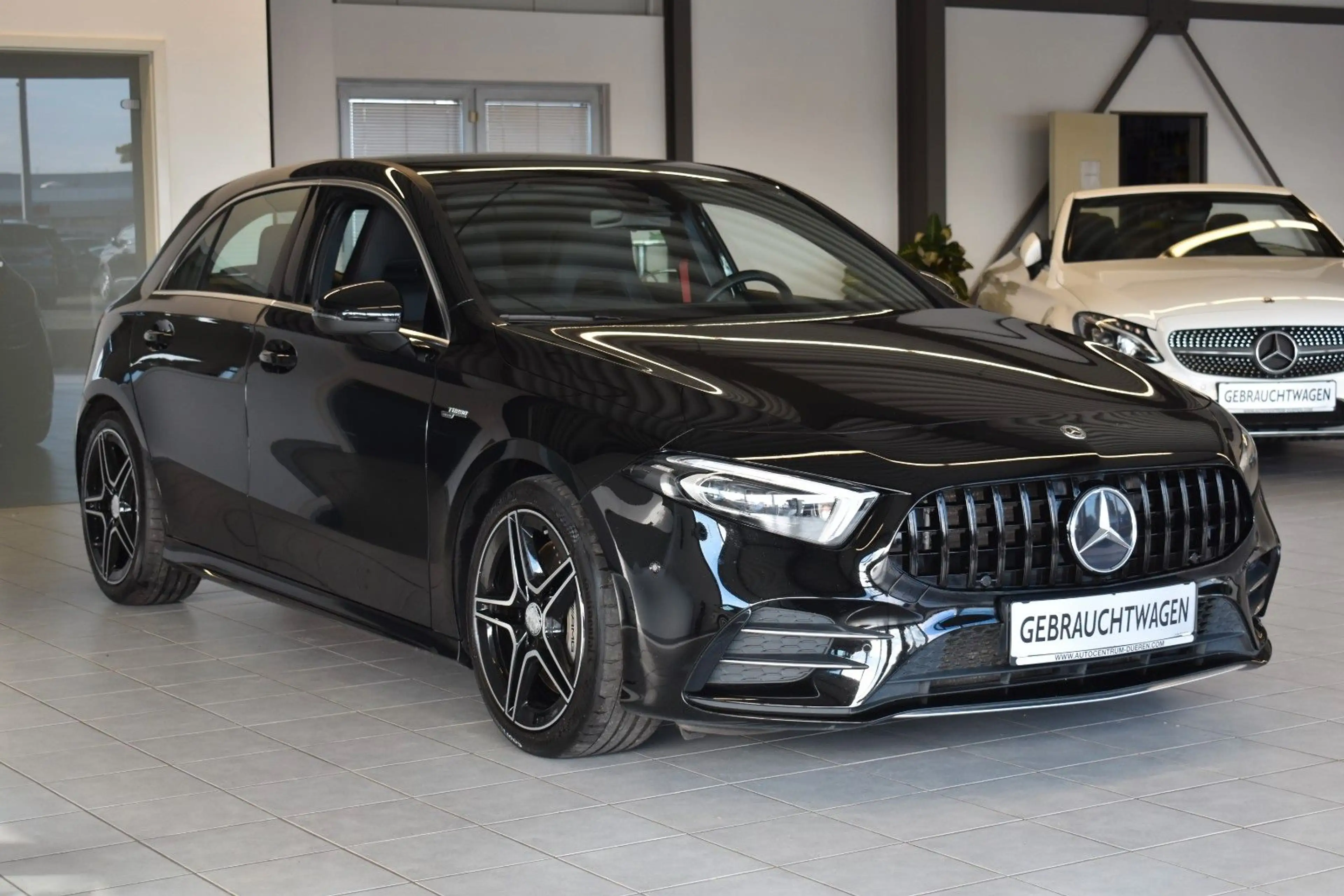 Mercedes-Benz A 35 AMG A35 AMG 4Matic/AMBI/CAM/MULTIBEAM/