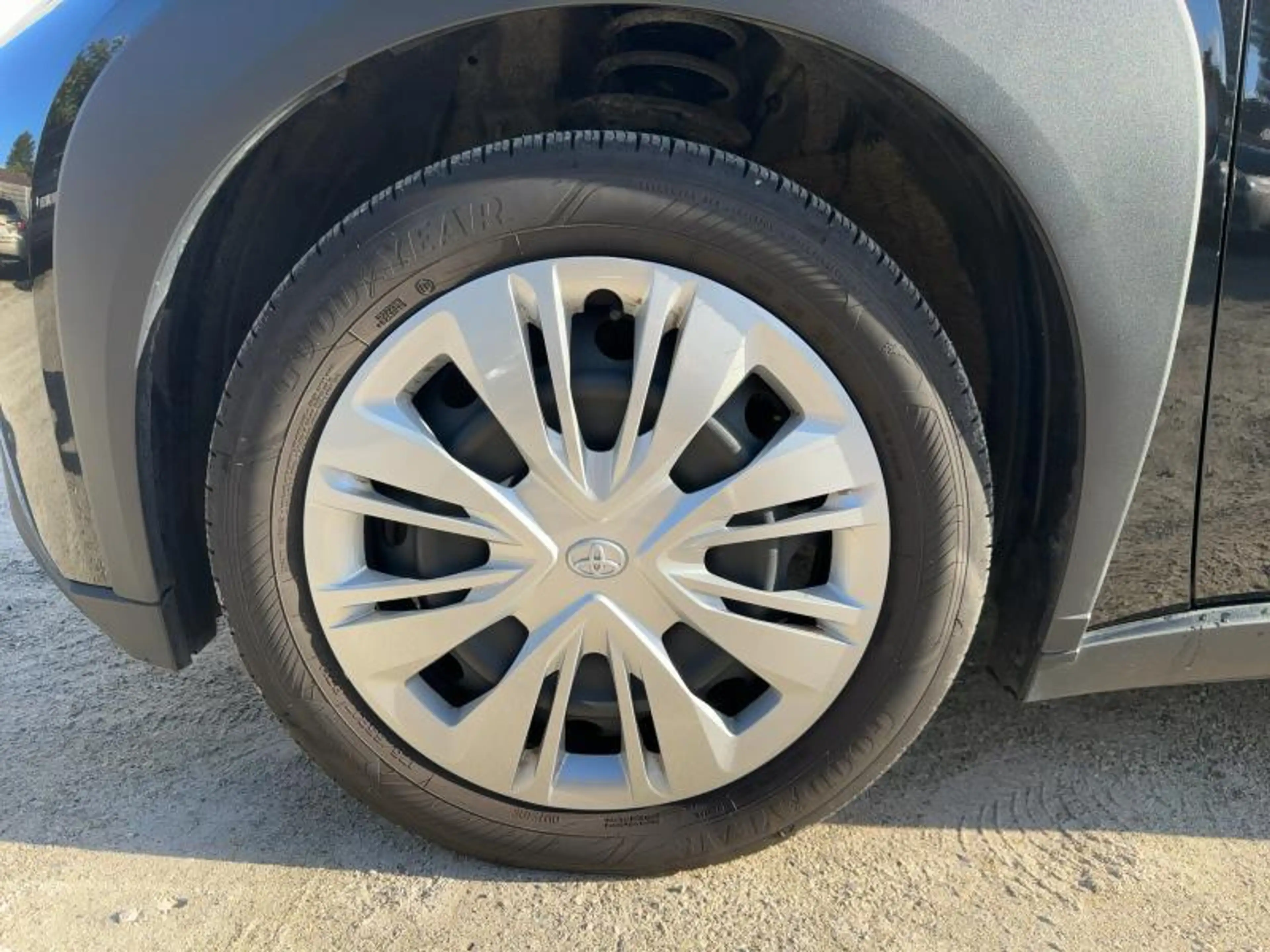 Toyota Aygo X play — photo 12