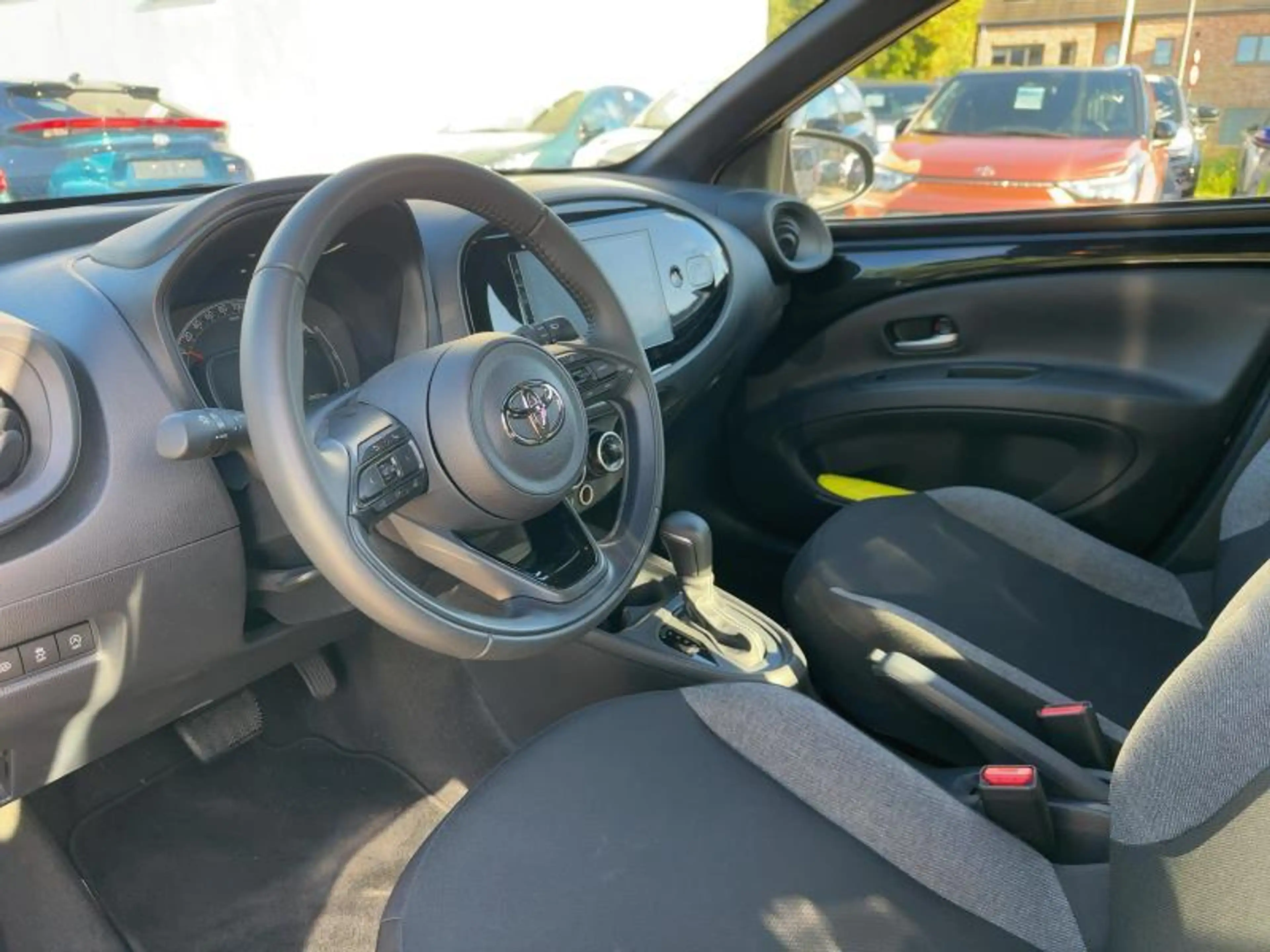 Toyota Aygo X play — photo 11
