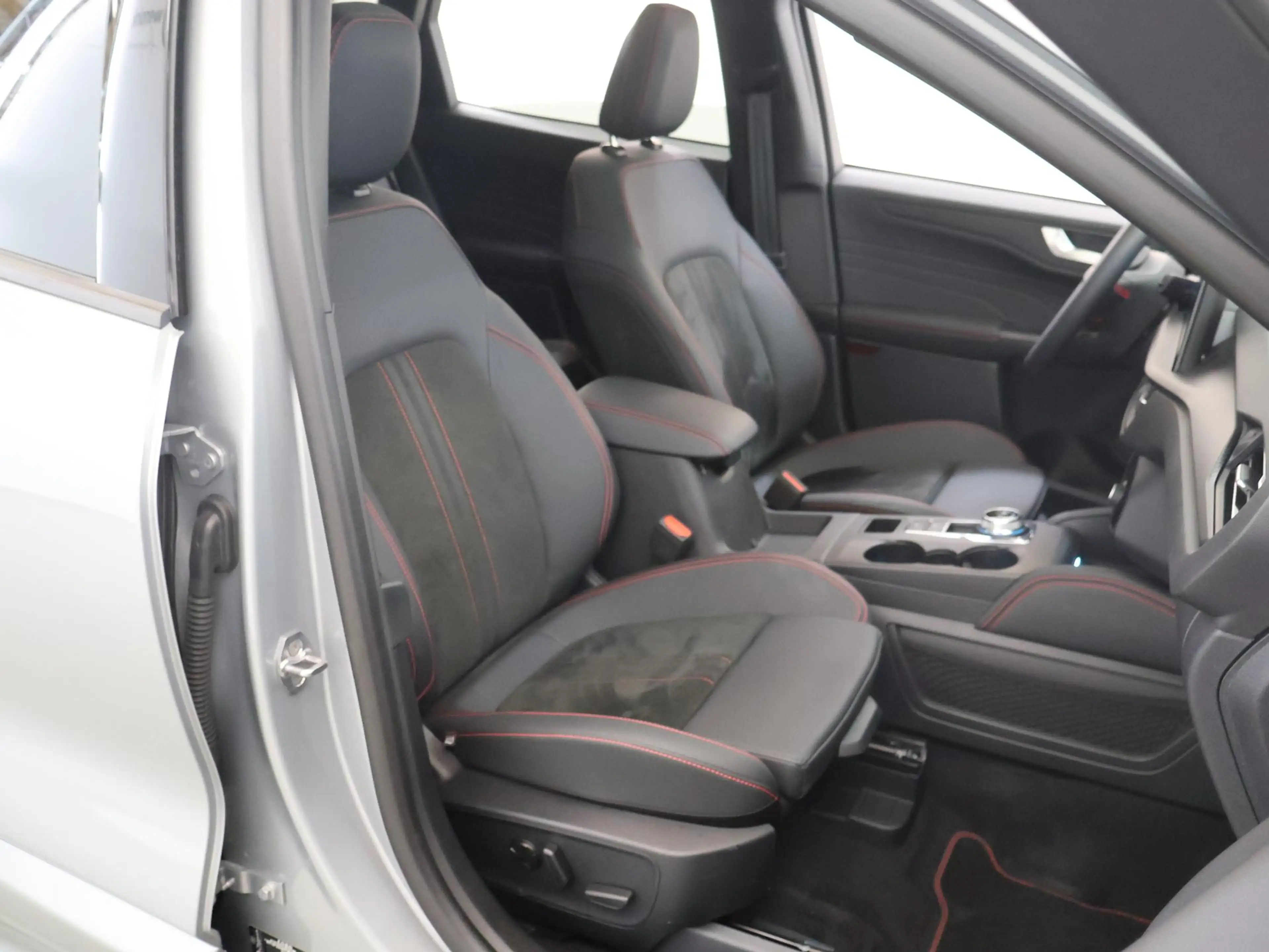 Ford Kuga 2.5 PHEV ST-Line X | Elekt. inklapbare Trekhaak | — photo 10