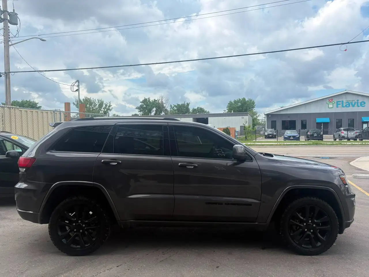 Jeep Grand Cherokee снимка Jeep Grand Cherokee