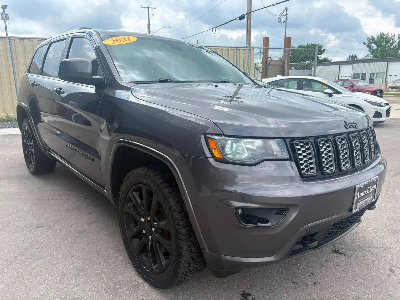 Jeep Grand Cherokee снимка Jeep Grand Cherokee