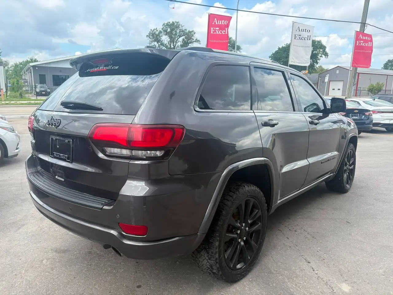 Jeep Grand Cherokee снимка Jeep Grand Cherokee