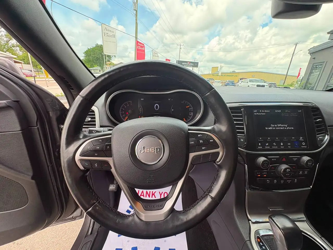 Jeep Grand Cherokee снимка Jeep Grand Cherokee