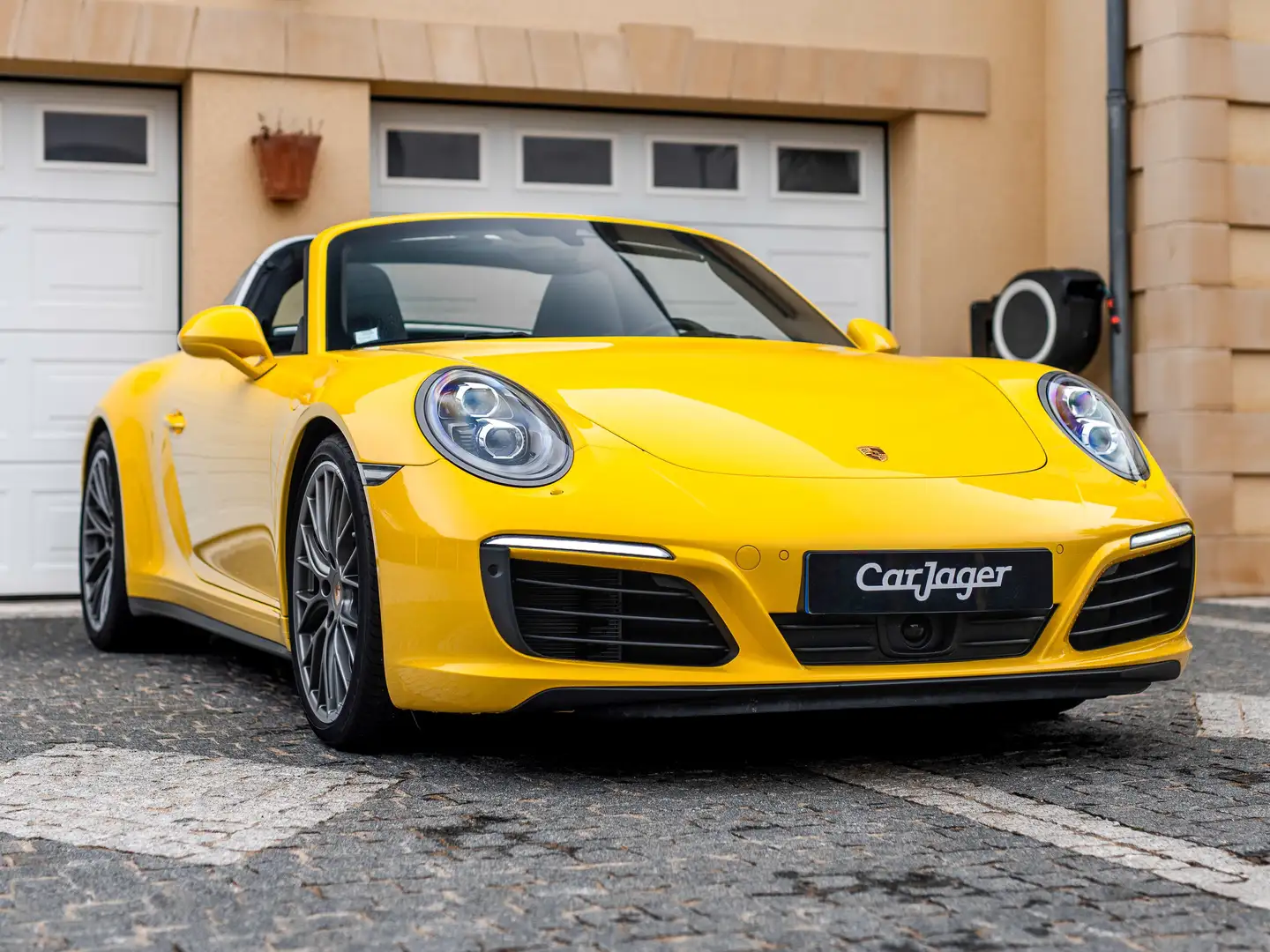 Porsche 911 991.2 Targa 4S Jaune - 1