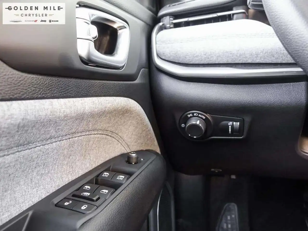 Jeep Compass снимка Jeep Compass
