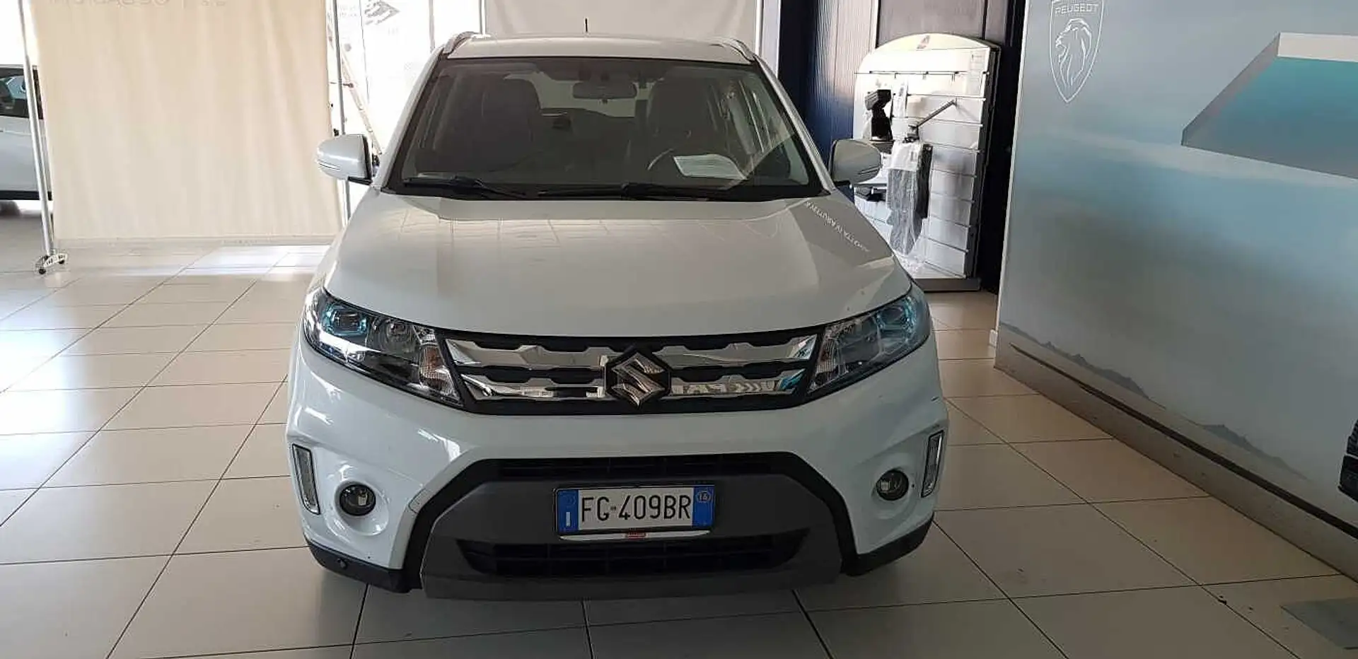 Suzuki Vitara 1.6 VVT V-Top GPL - GANCIO TRAINO Wit - 2