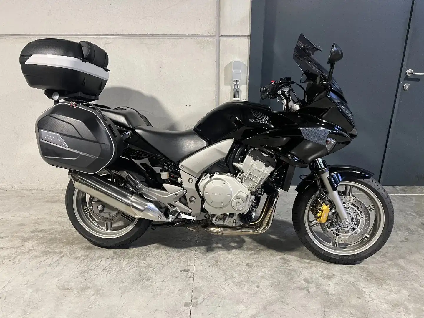 Honda CBF 1000 Abs leuke toermoto met verlagingskit - 2