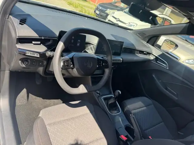 MG MG3 view 15