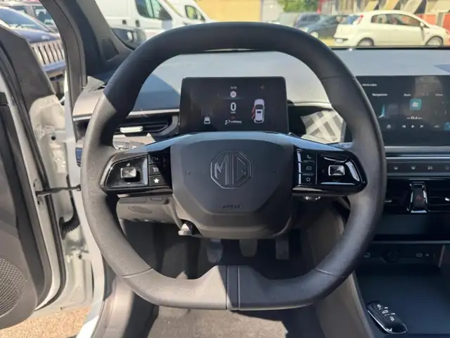 MG MG3 view 8