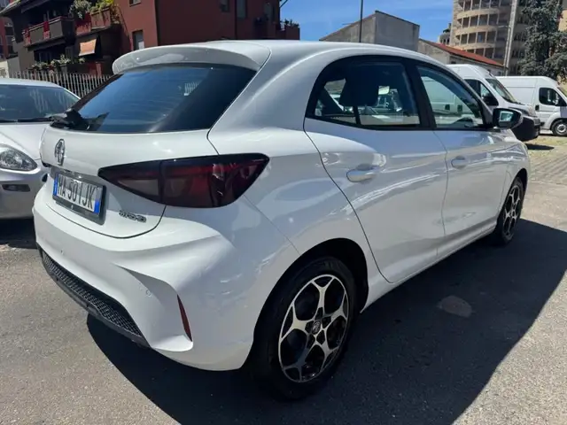 MG MG3 view 4