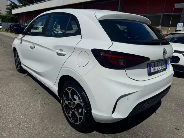 MG MG3 view 3