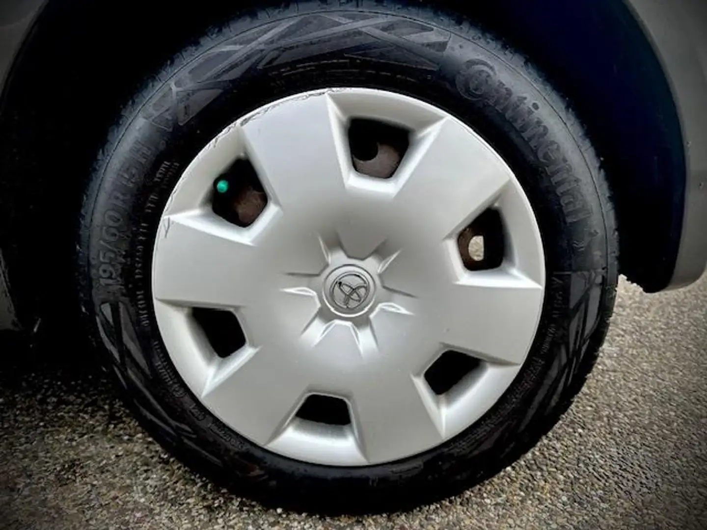 Toyota Corolla 1.4 VVT-i Linea Terra, EERSTE EIGENAAR, LAGE KM ST Grijs - 2