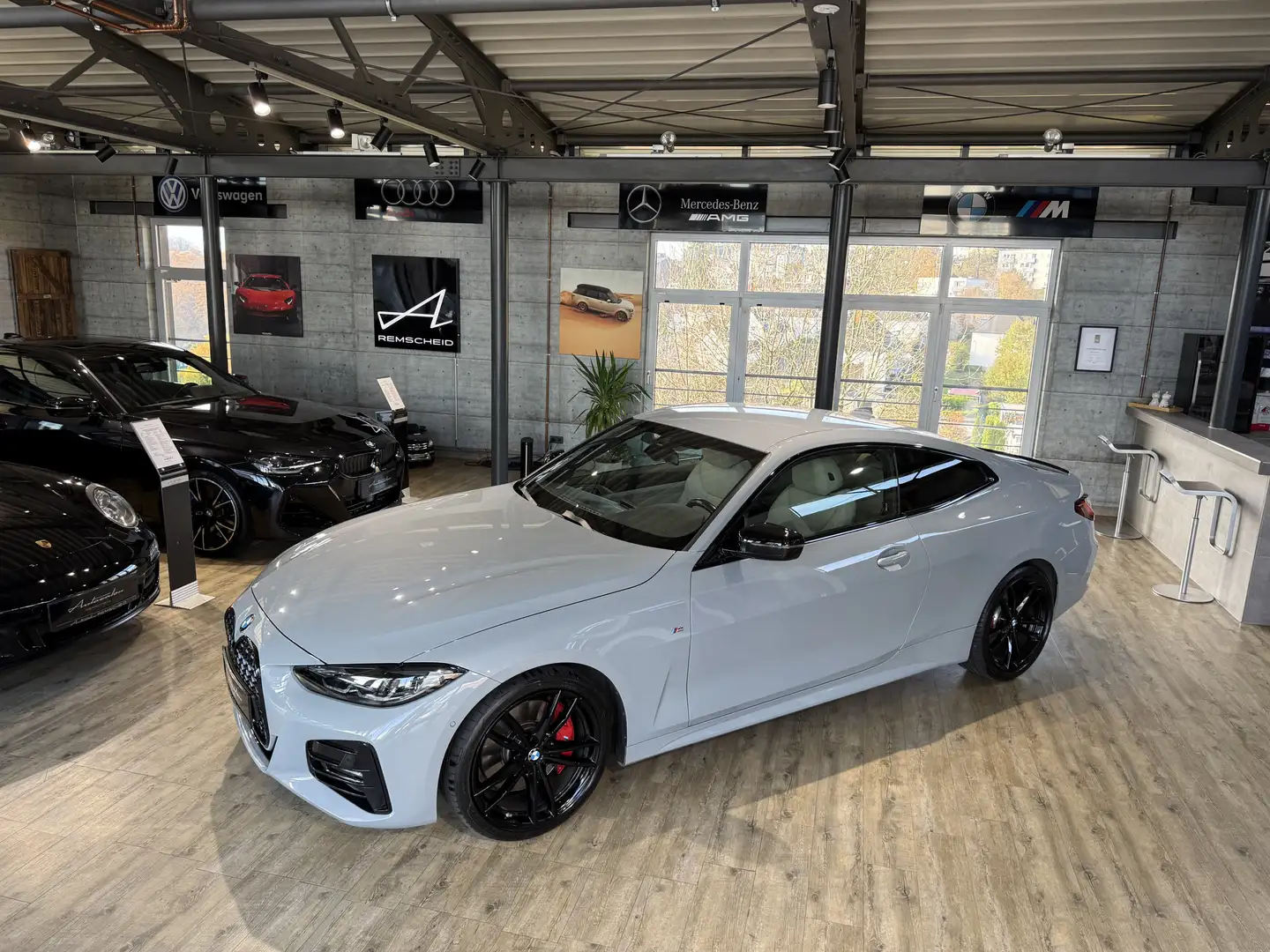 BMW 420 i Coupé M Sport*KAMERA*LED*NAVI*LEDER* Grau - 2