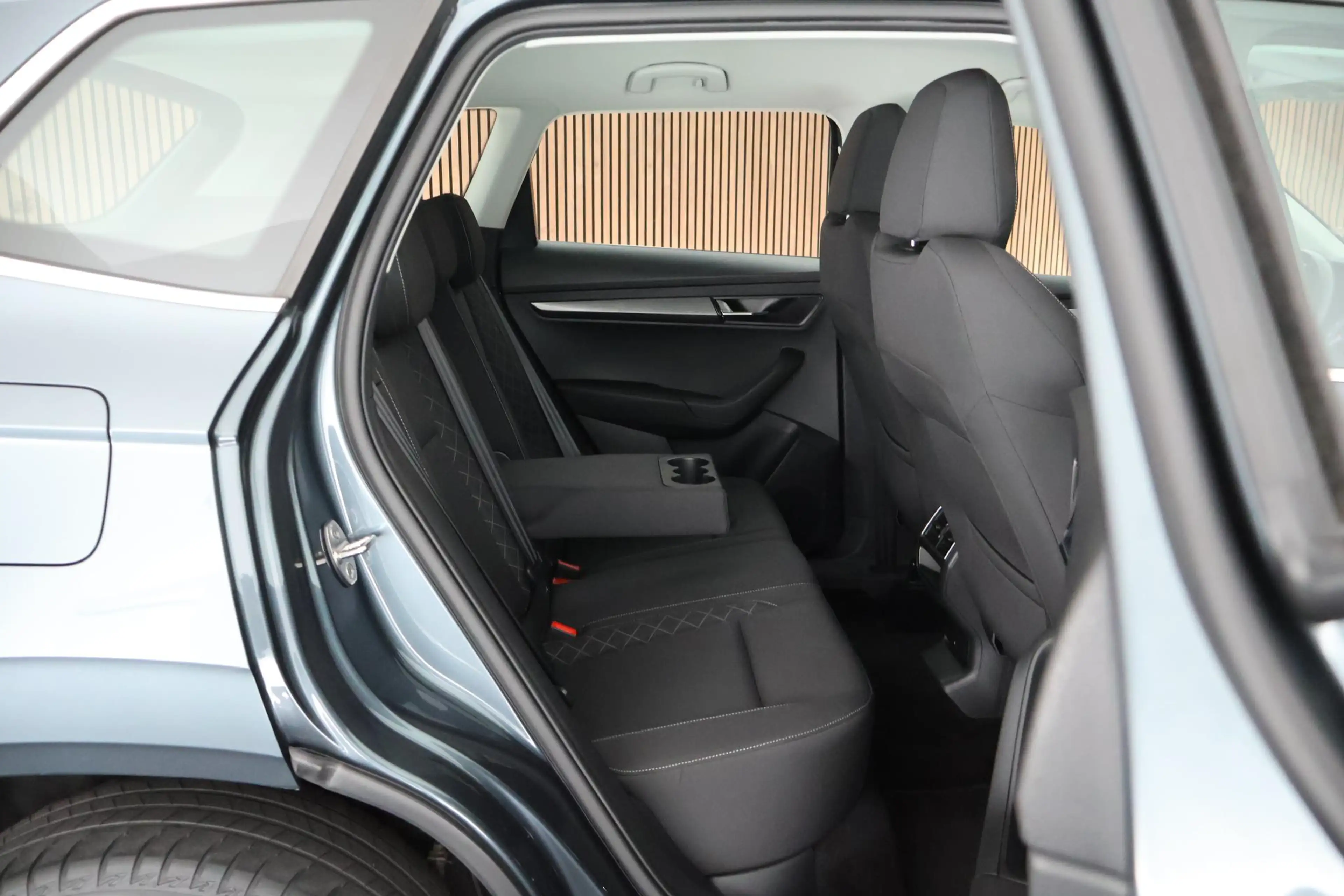 Skoda Karoq 1.5 TSI 150pk DSG Business Trekhaak Camera Keyless — photo 11