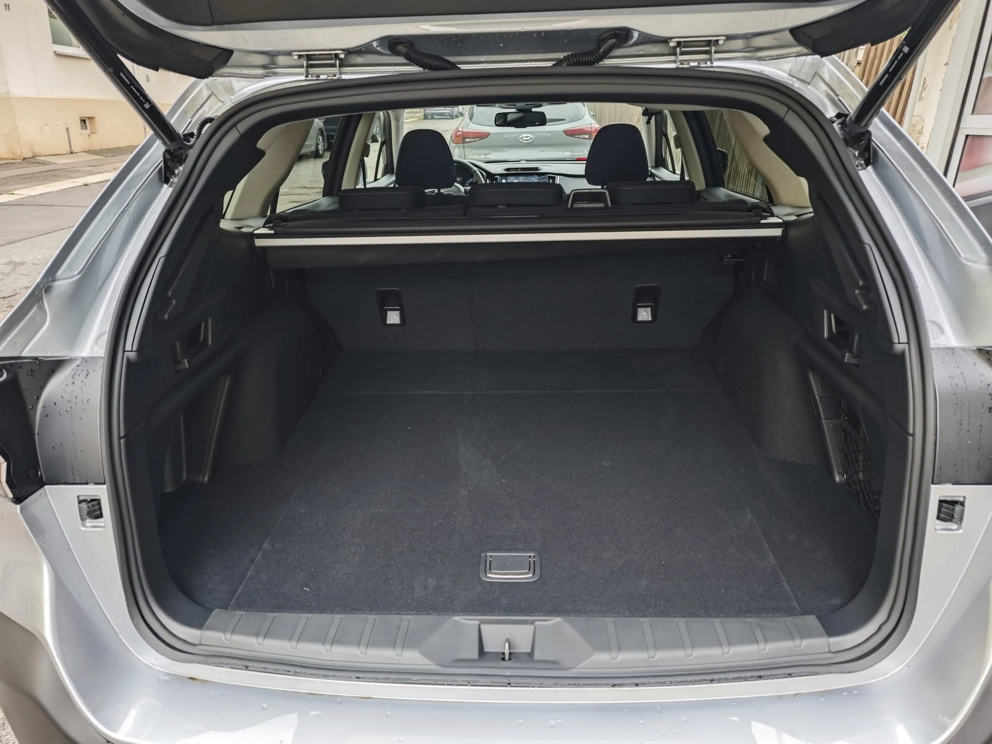 Subaru OUTBACK 2.5i Lineartronic Active — photo 9