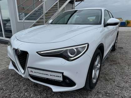 Alfa Romeo Stelvio 2.2 JTD Super_Serviceheft_NAVI_XENON_Teilleder