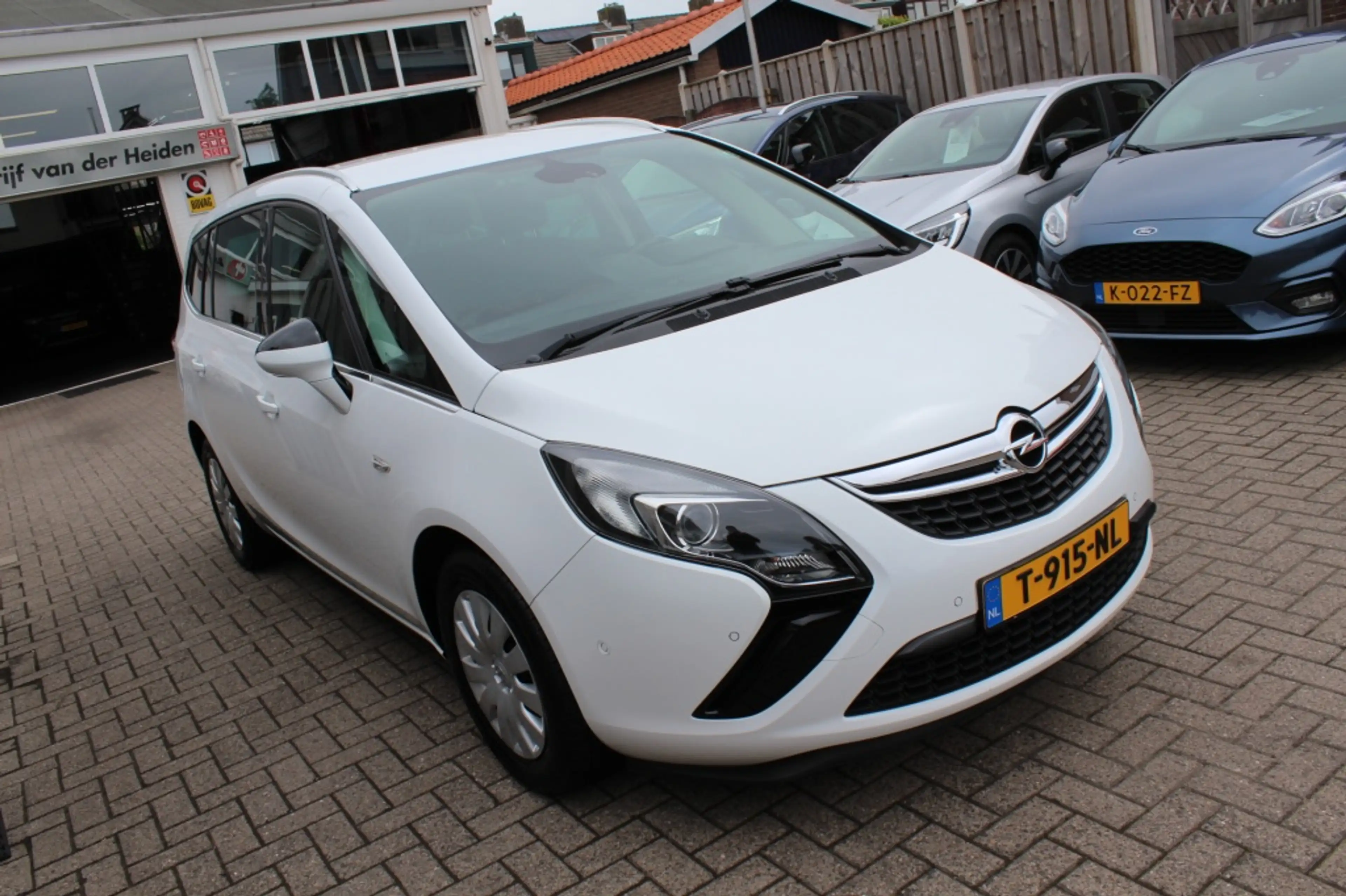 Opel Zafira Tourer 1.4 Edition — photo 7