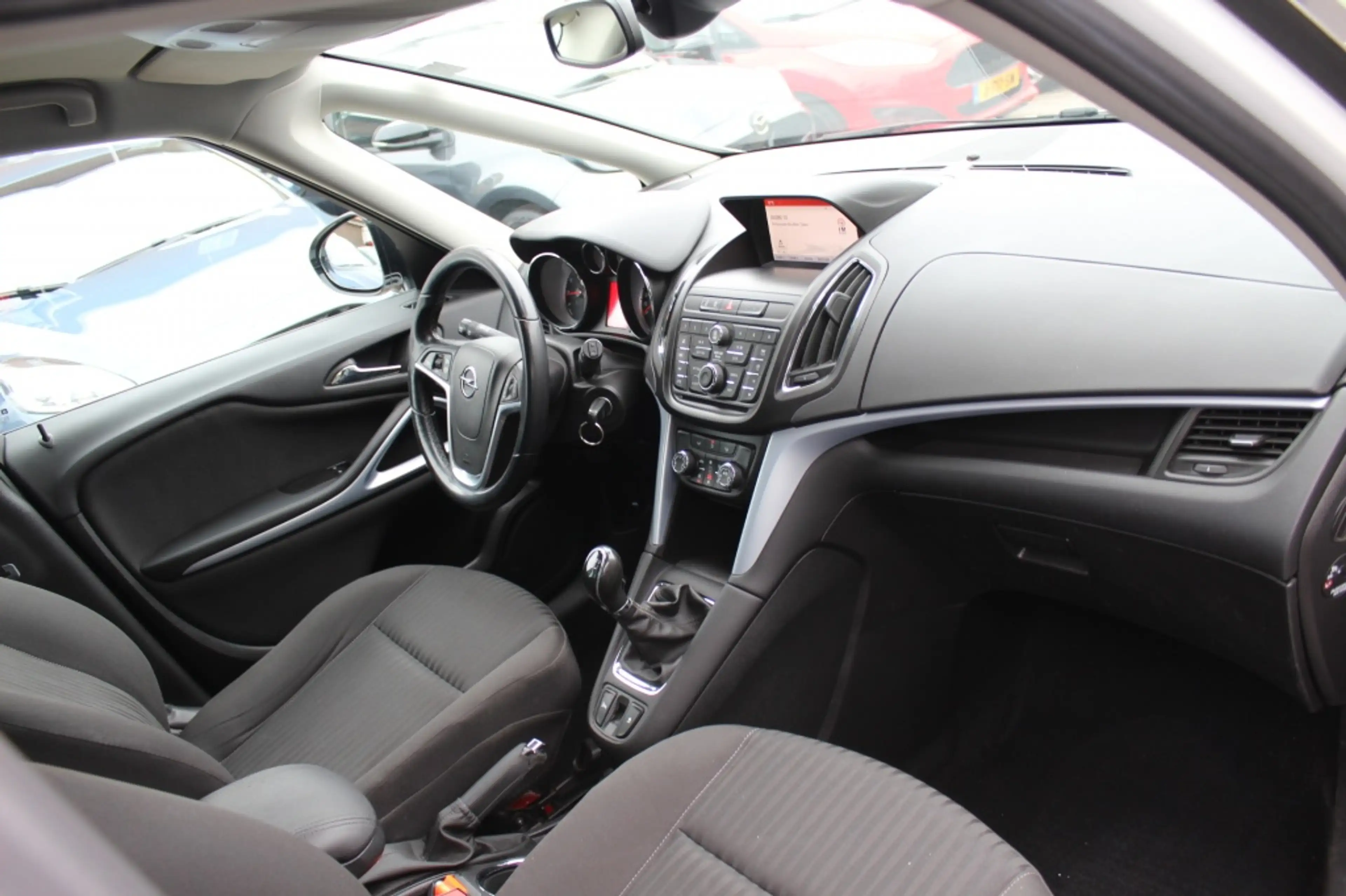 Opel Zafira Tourer 1.4 Edition — photo 14