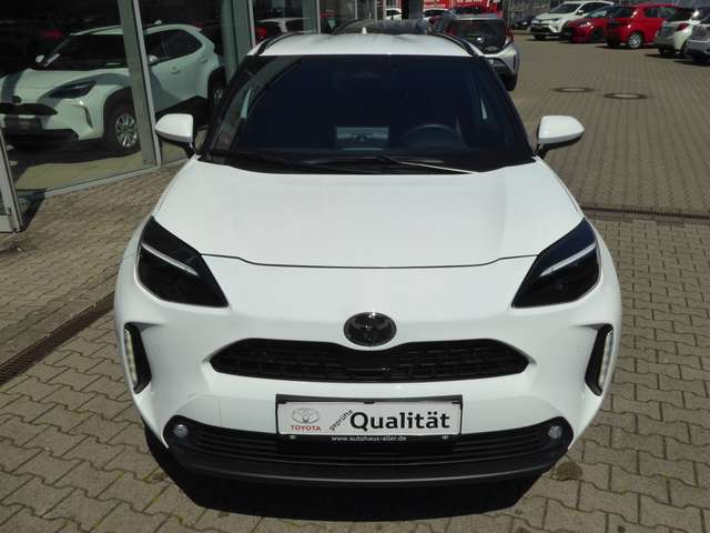 Toyota Yaris Cross 1.5H Team D. + Winterpaket + Safety-Paket