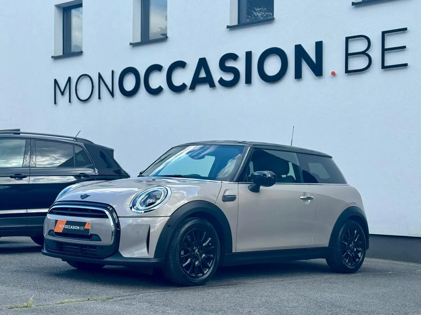 MINI Cooper 1.5i AUTO FACELIFT PHARES LED CARPLAY SEMI CUIR - 1