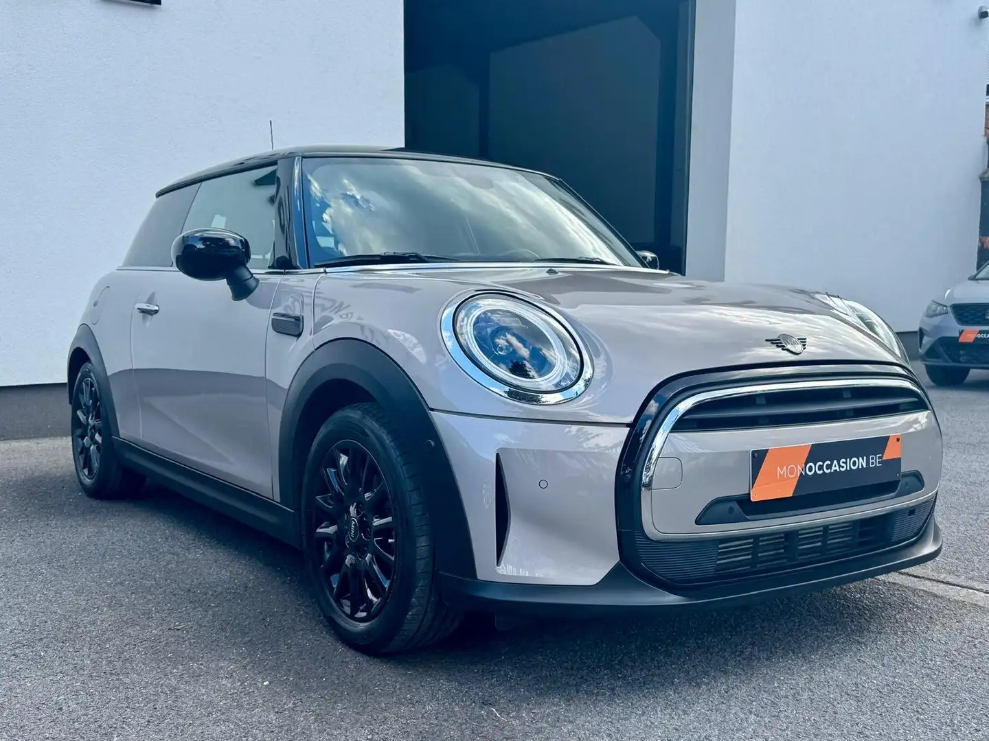 MINI Cooper 1.5i AUTO FACELIFT PHARES LED CARPLAY SEMI CUIR - 2
