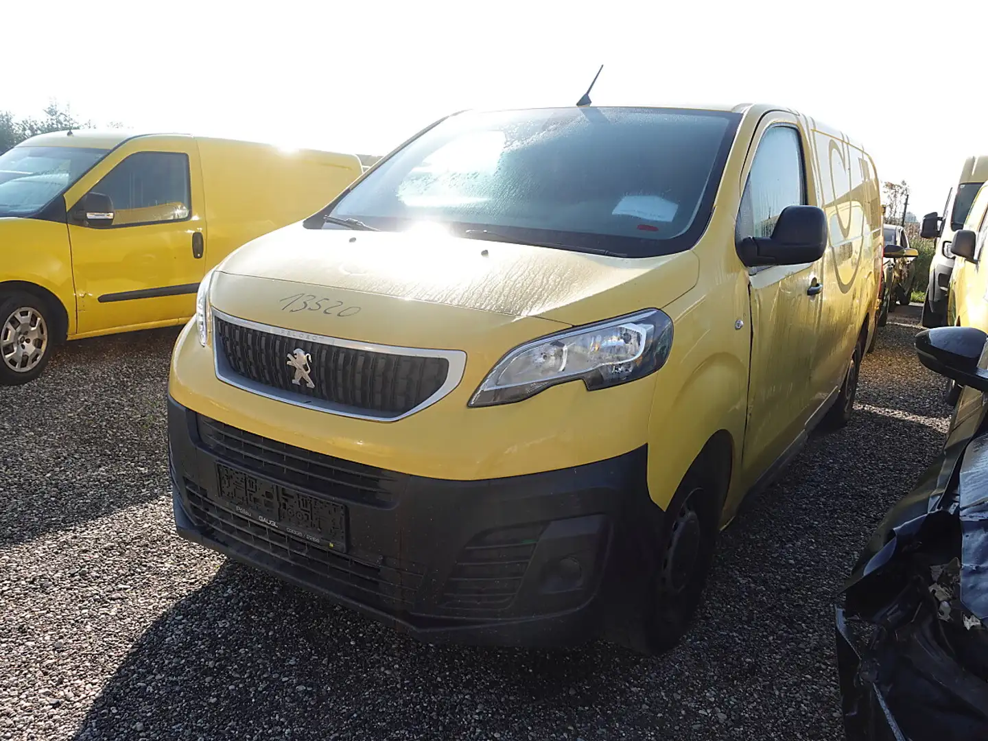 Peugeot Expert Gelb - 2