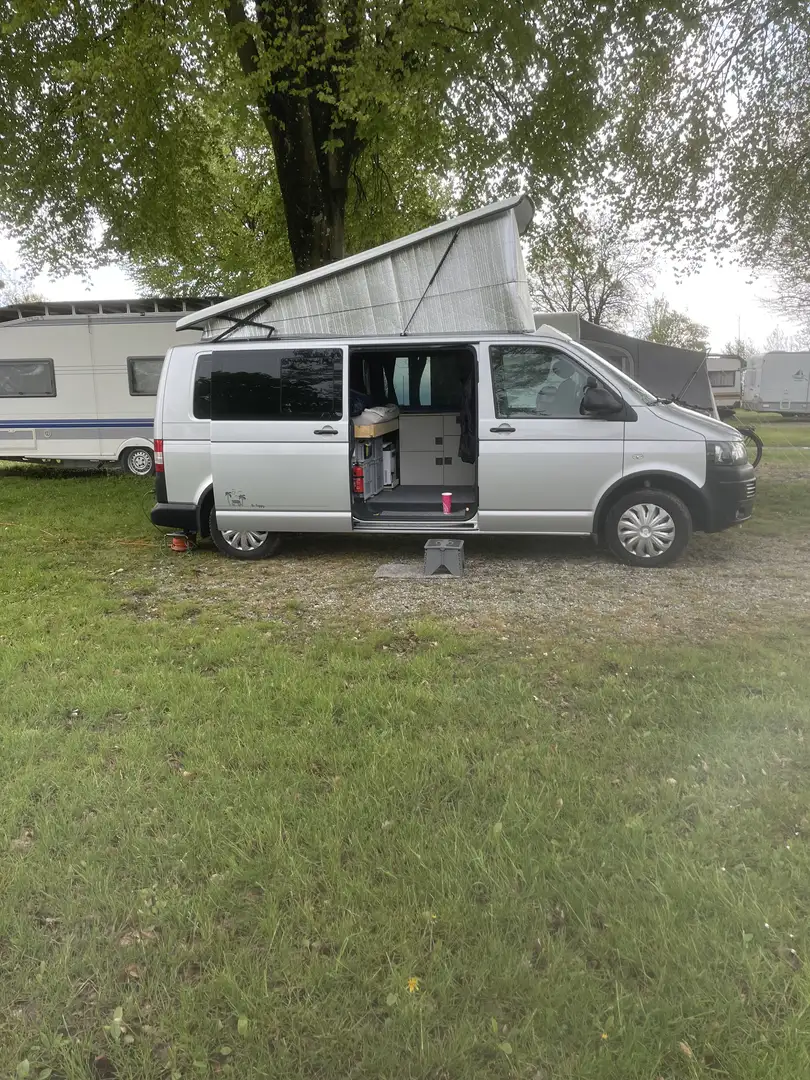 Volkswagen T5 Transporter Camper mit Aufstelldach Silber - 1