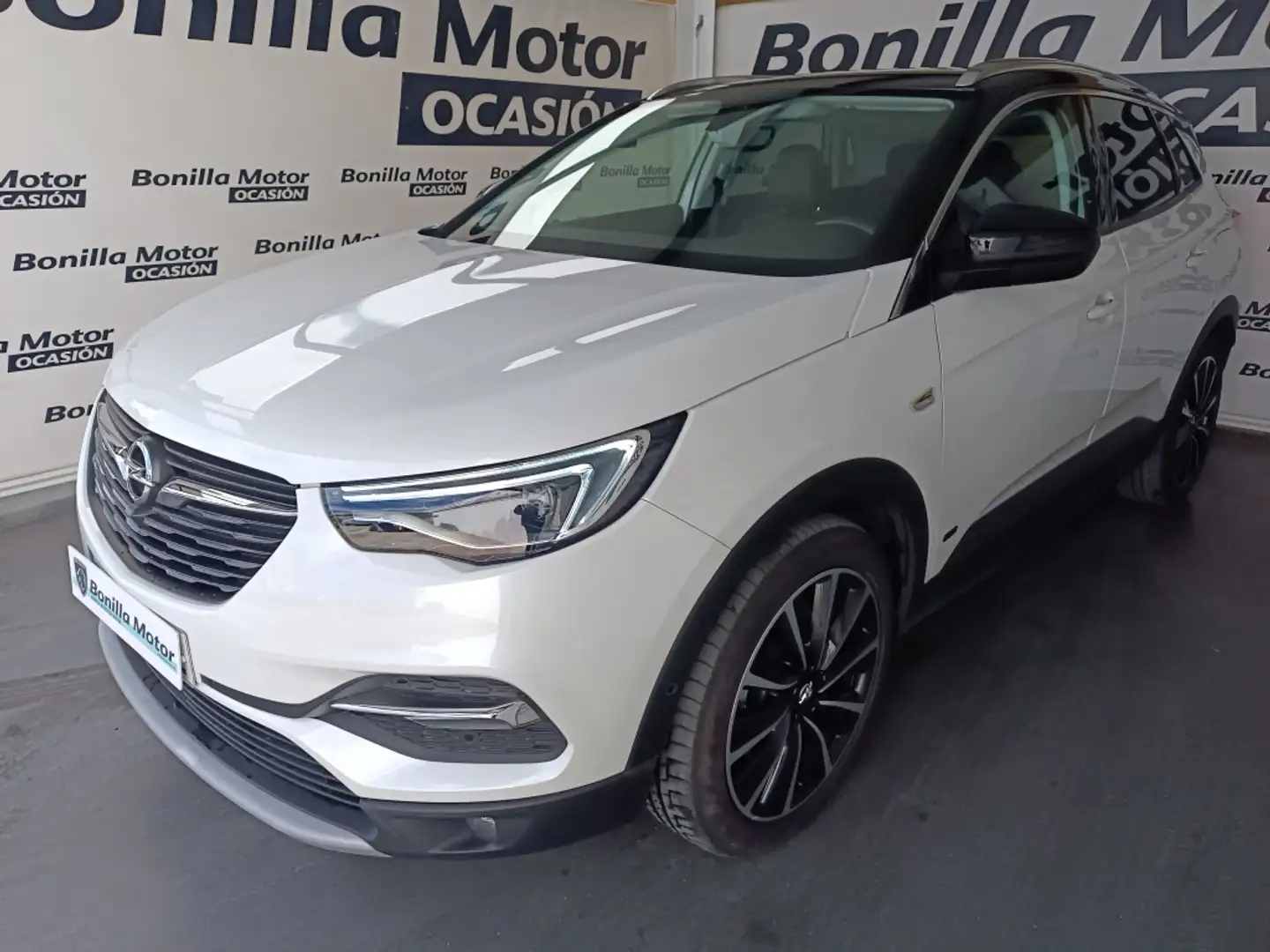 Opel Grandland X 1.6 TURBO ULTIMATE AUTO PHEV 4X4 200 5P Blanco - 1