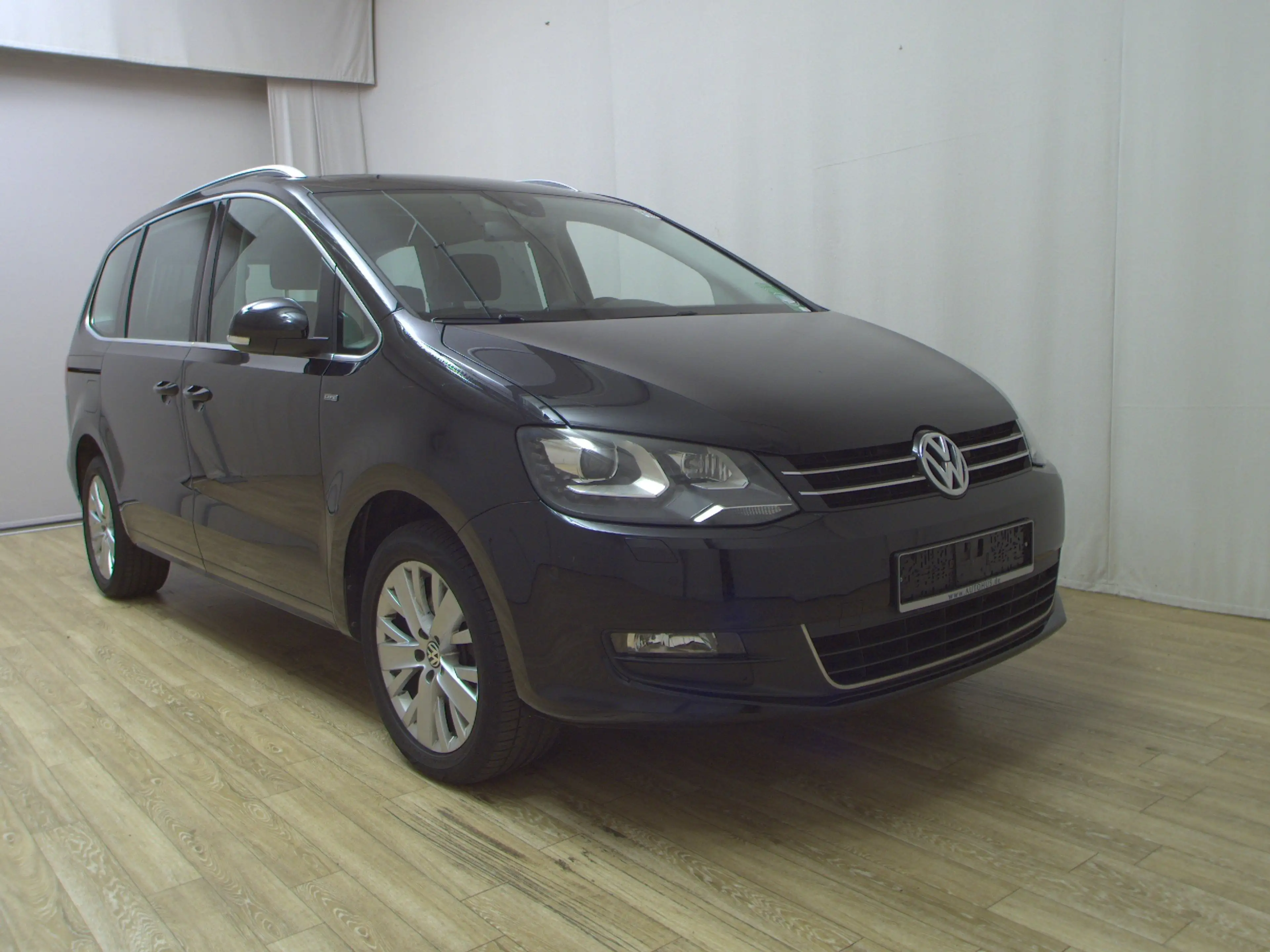 Volkswagen Sharan 1.4 TSI Comf. Xenon Navi LED — photo 3
