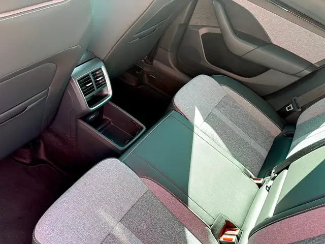 Skoda Octavia view 11