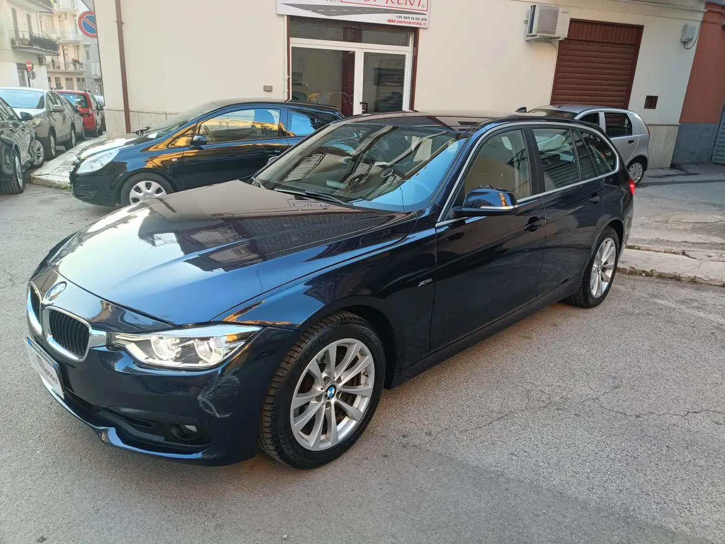BMW 320 320d Touring xdrive Sport auto Blu/Azzurro - 1