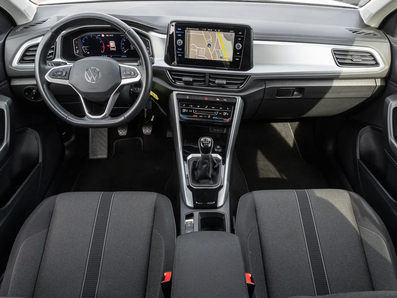 Volkswagen T-Roc 1.0 TSI DSG Life 10