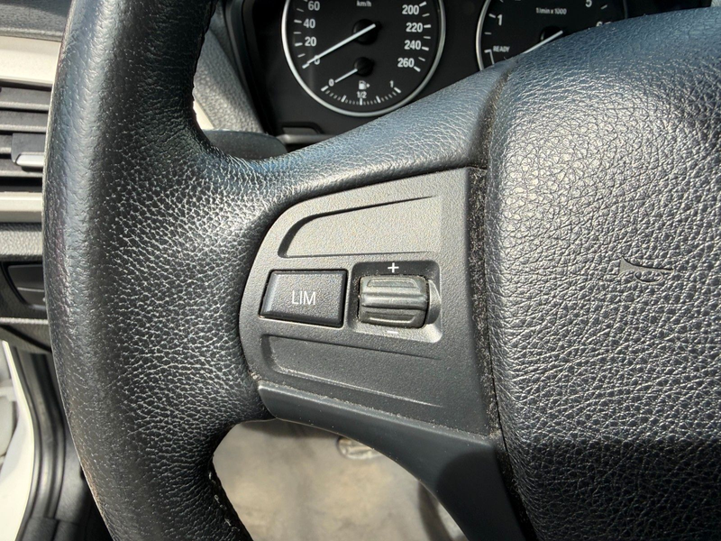 BMW 116 i LIM KLIMANLAGE/SITZHEIZUNG/PDC — photo 12