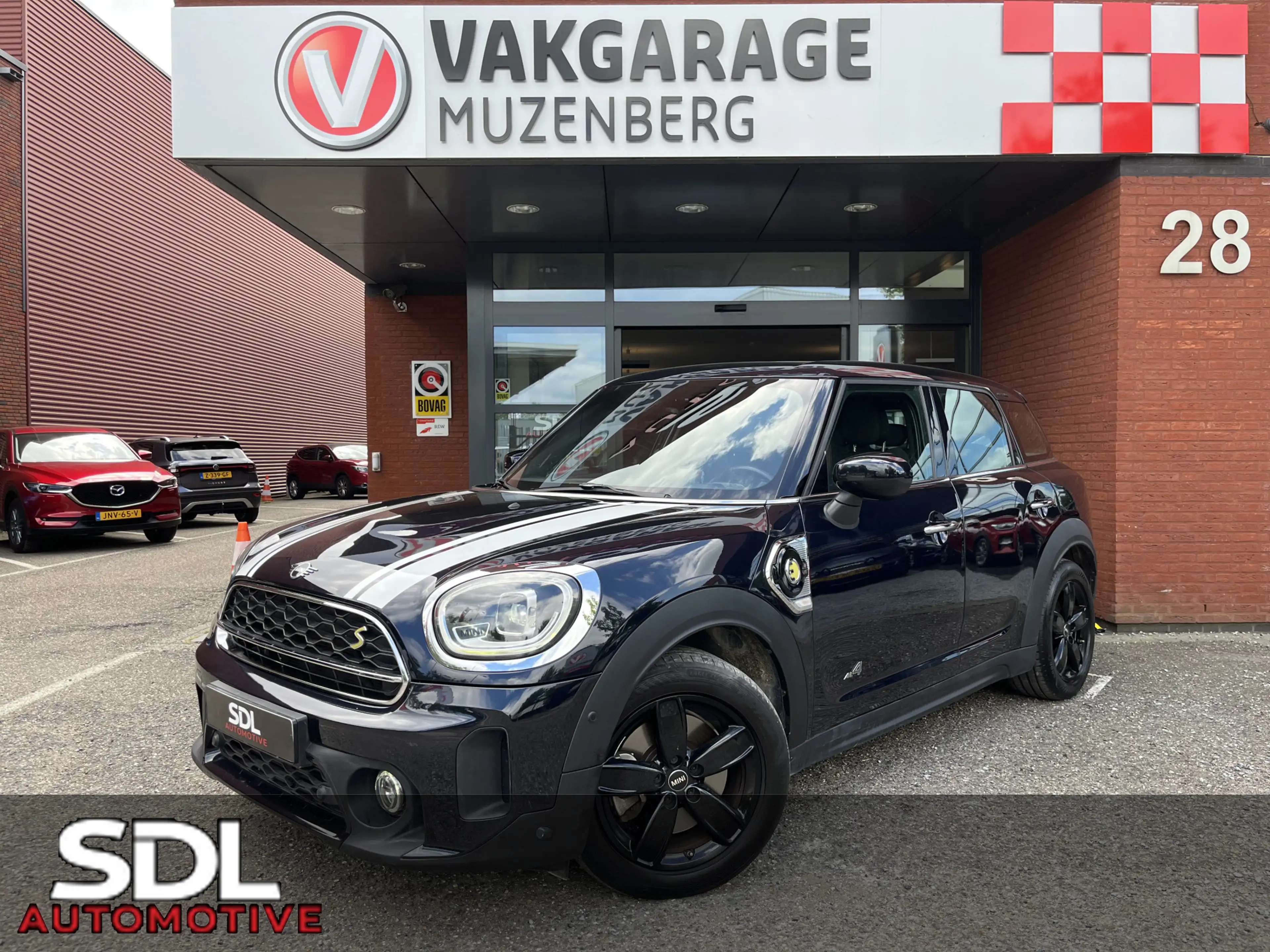 MINI Cooper SE Countryman 1.5 ALL4 Classic // HALF LEDER // SCHUIF-KANTELDAK