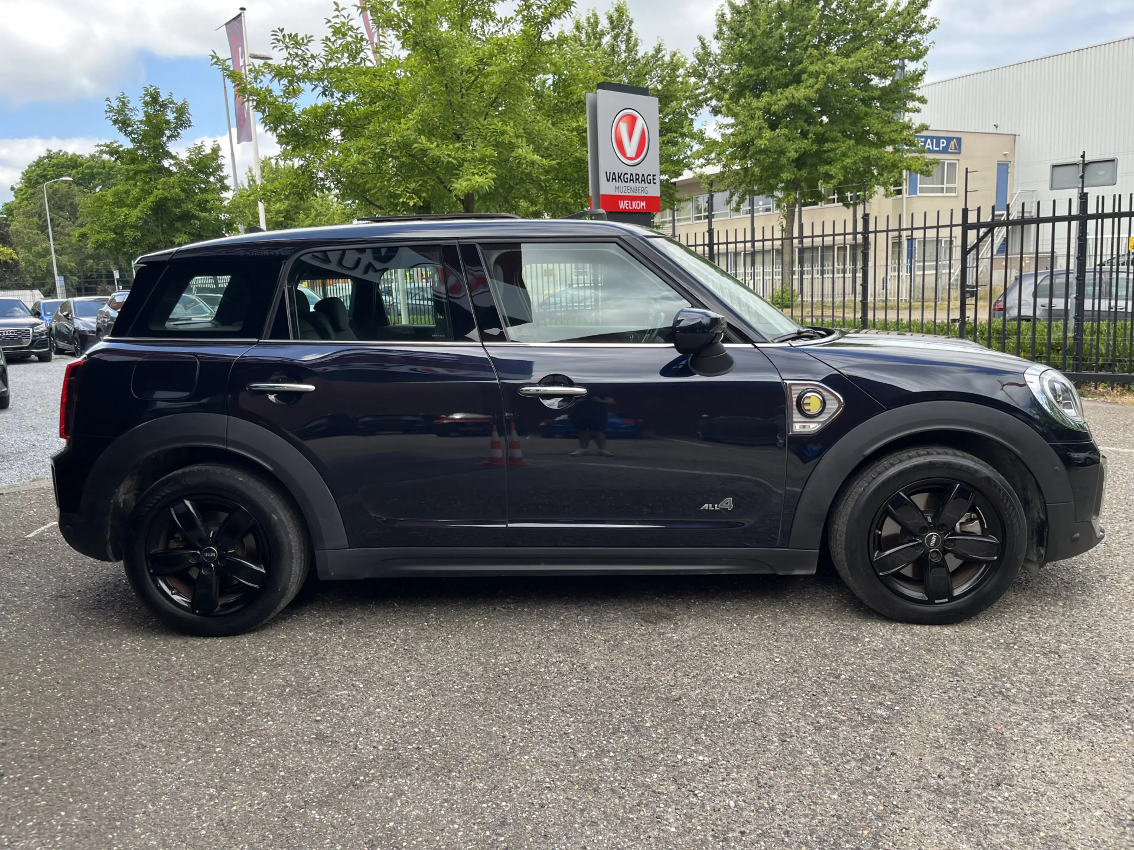 MINI Cooper SE Countryman 1.5 ALL4 Classic // HALF LEDER // SCHUIF-KANTELDAK — photo 10
