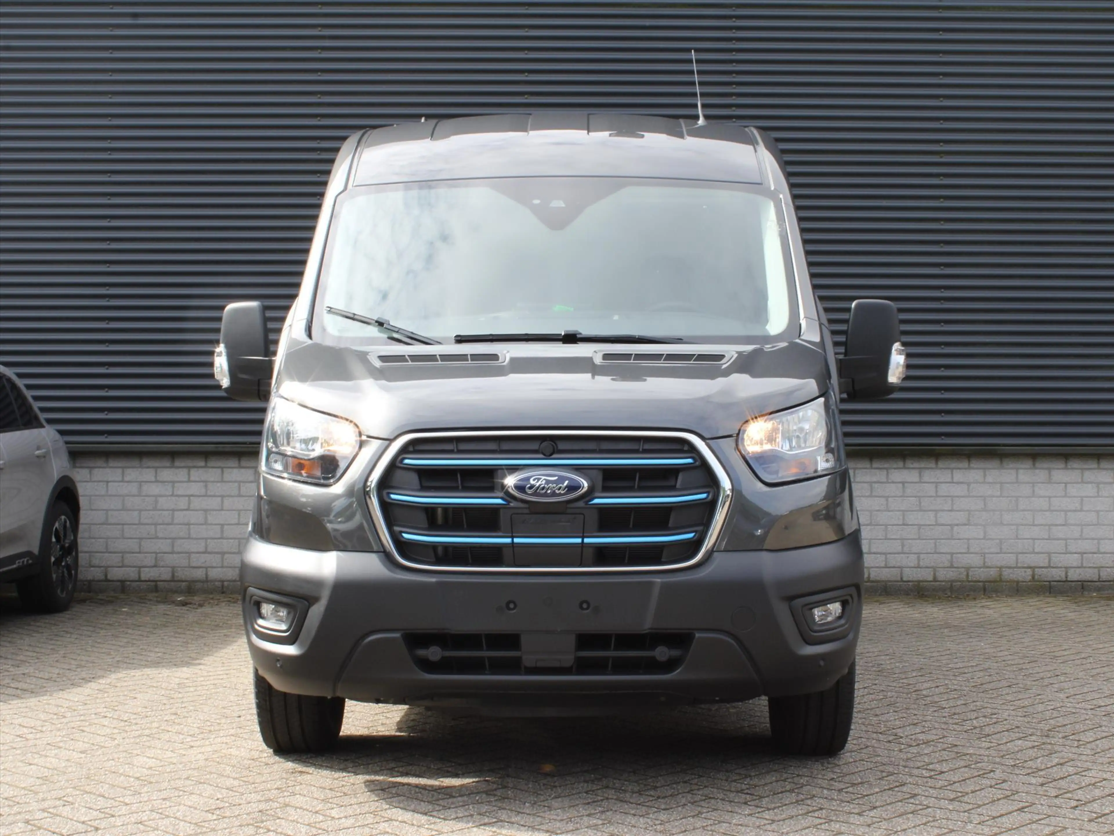 Ford E-Transit Trend GB 350 L2H2 68kWh 184pk RWD | Driver Assista — photo 2