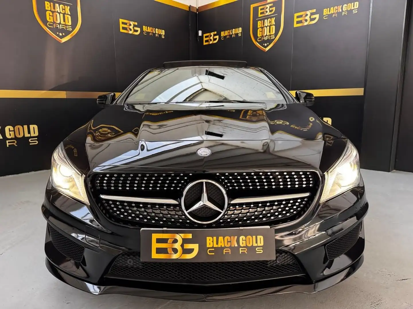 Mercedes-Benz CLA 220 CDI Aut. AMG Line Noir - 2