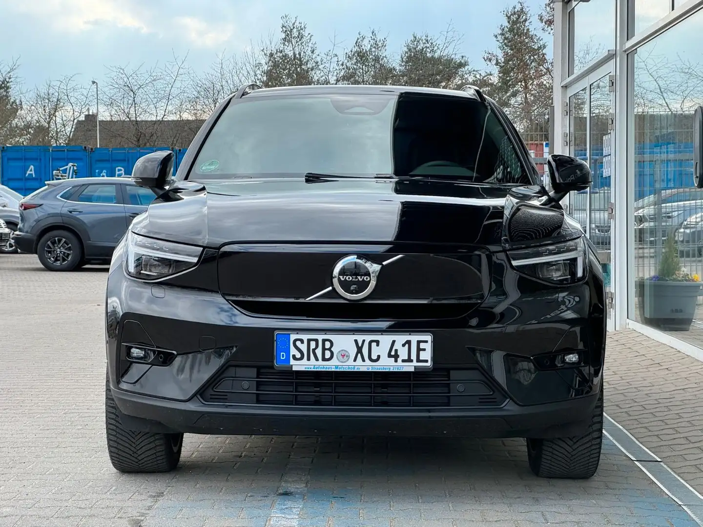 Volvo XC40 Ultimate Recharge Pure Electric AWD MY24 Schwarz - 2