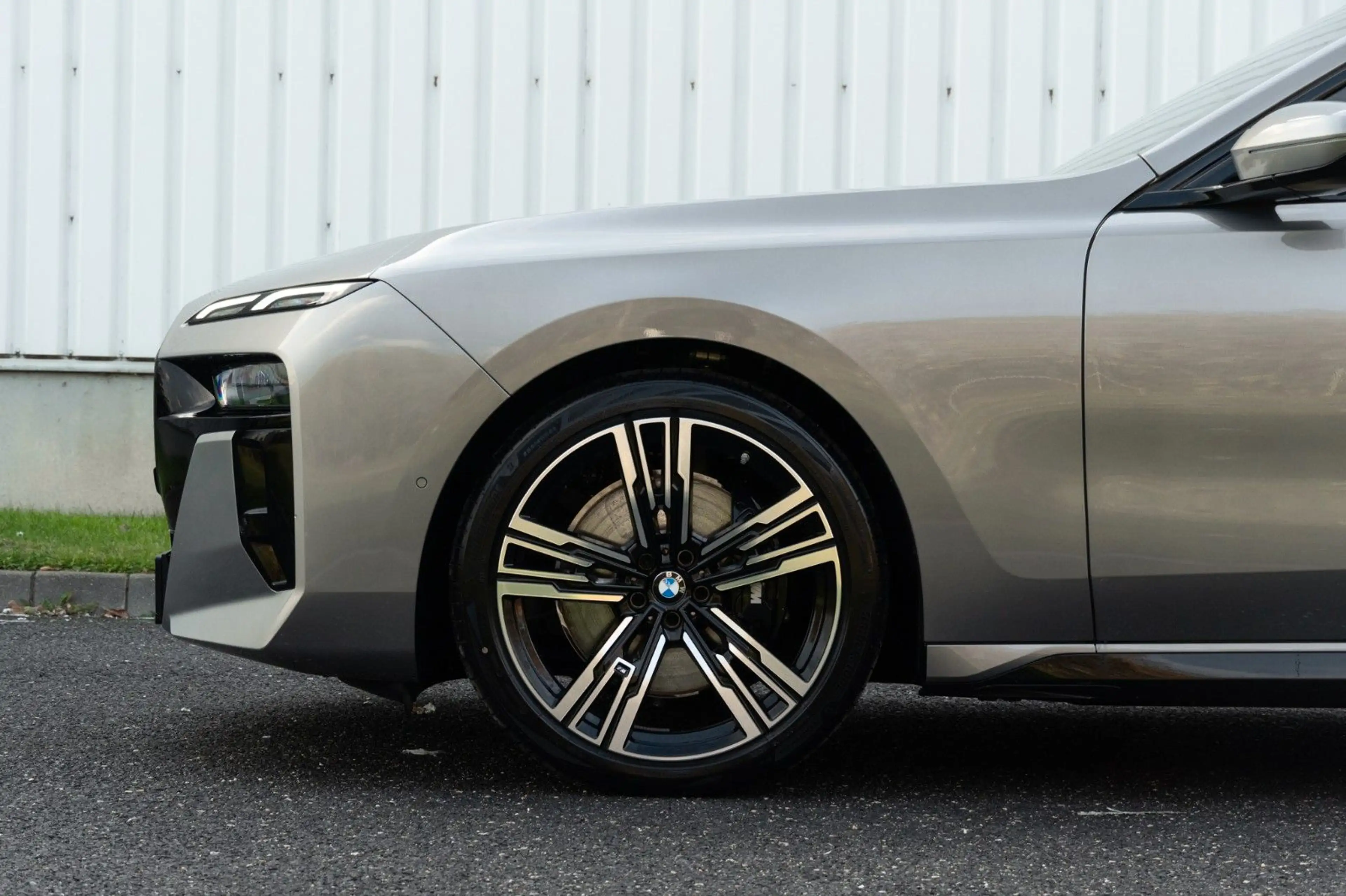 BMW 740 d M Sport.MASSAGE.SKY.B&W.SOFTC.INDIVID.5/100 — photo 9