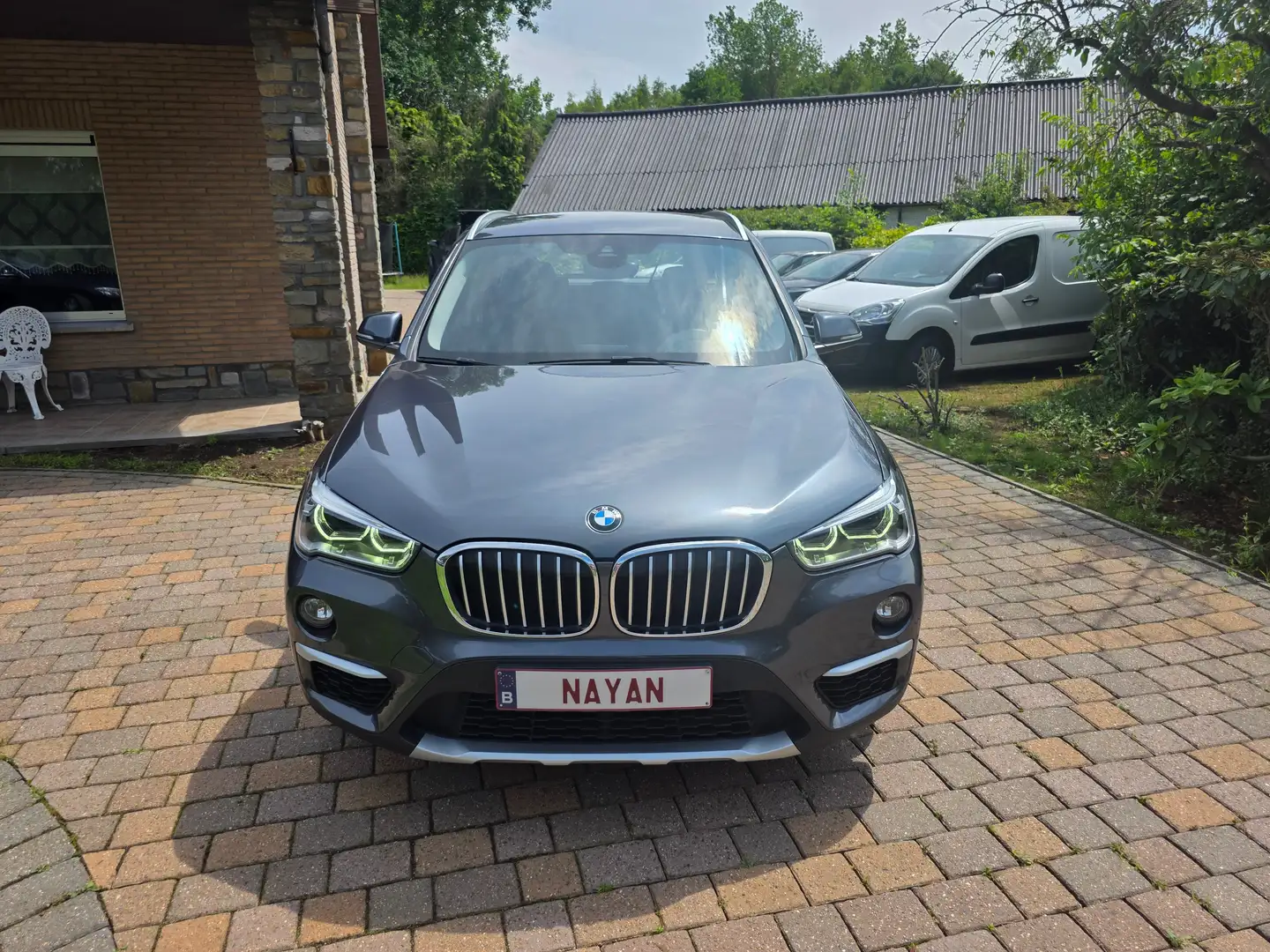 BMW X1 1.5iA sDrive18 Gris - 2