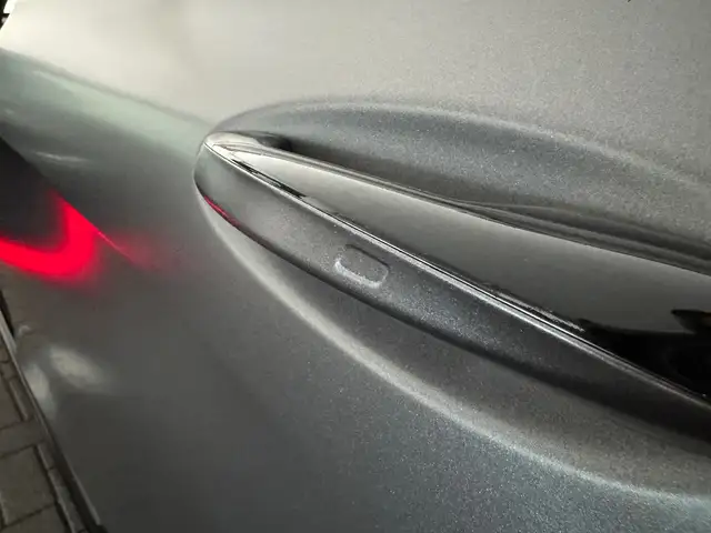 Mercedes-Benz C-Class view 21