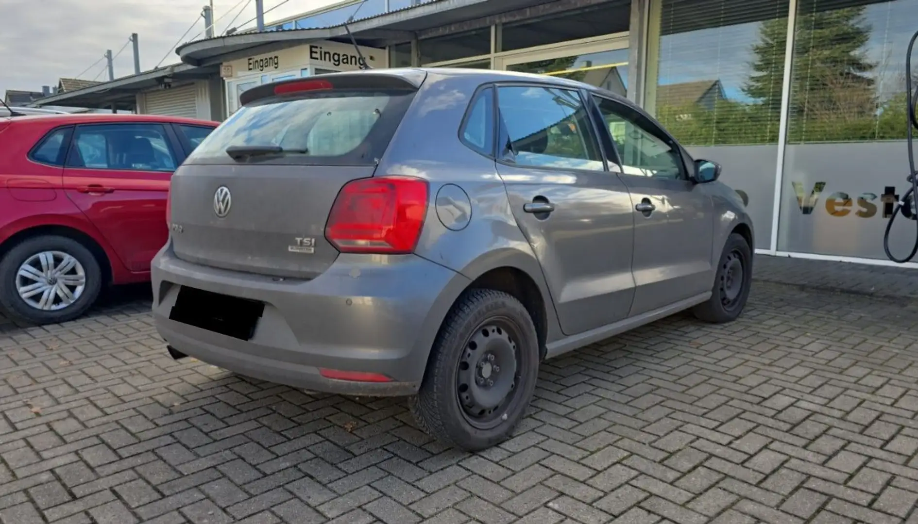 Volkswagen Polo V 1.2 TSI Comf. BMT GRA Sitzh. Klima PDC Grau - 2