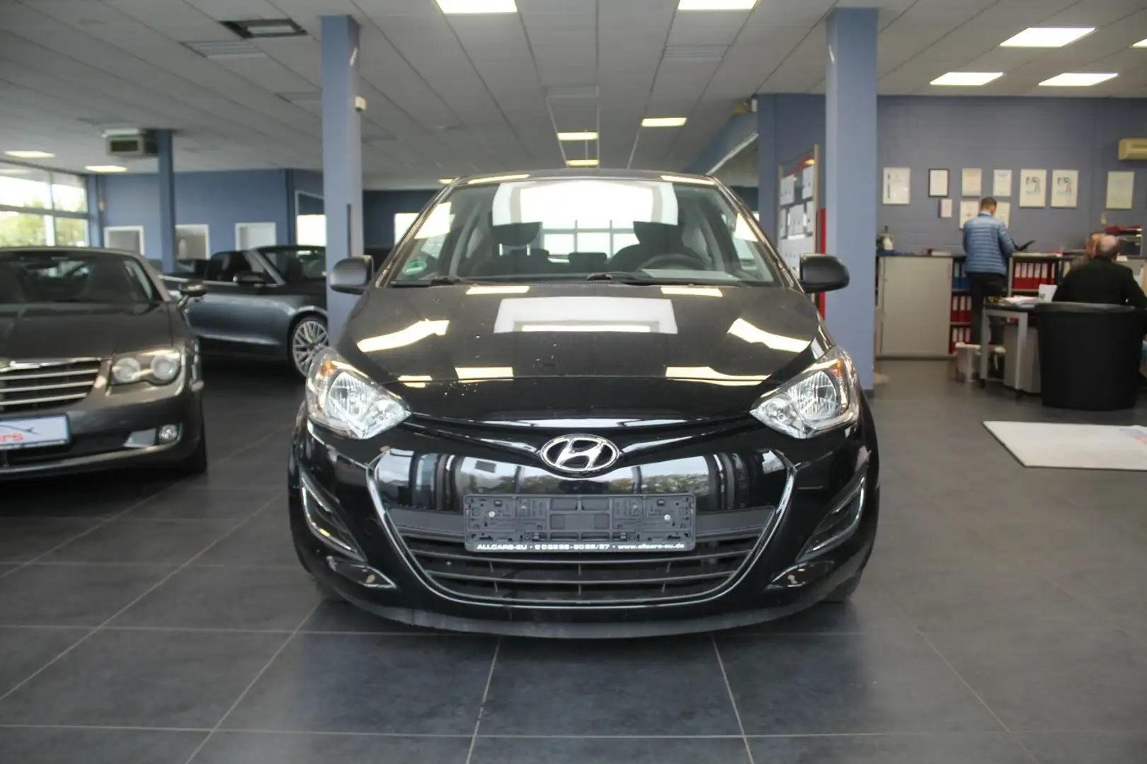 Hyundai i20 1.2 Classic - Klima - Negro - 2