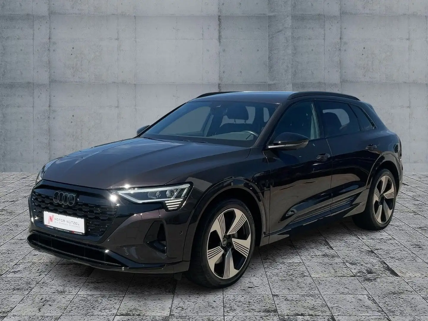 Audi Q8 e-tron 55 QU ADVANCED MATRIX+NAVI+B&O+AIR+ACC Brun - 2